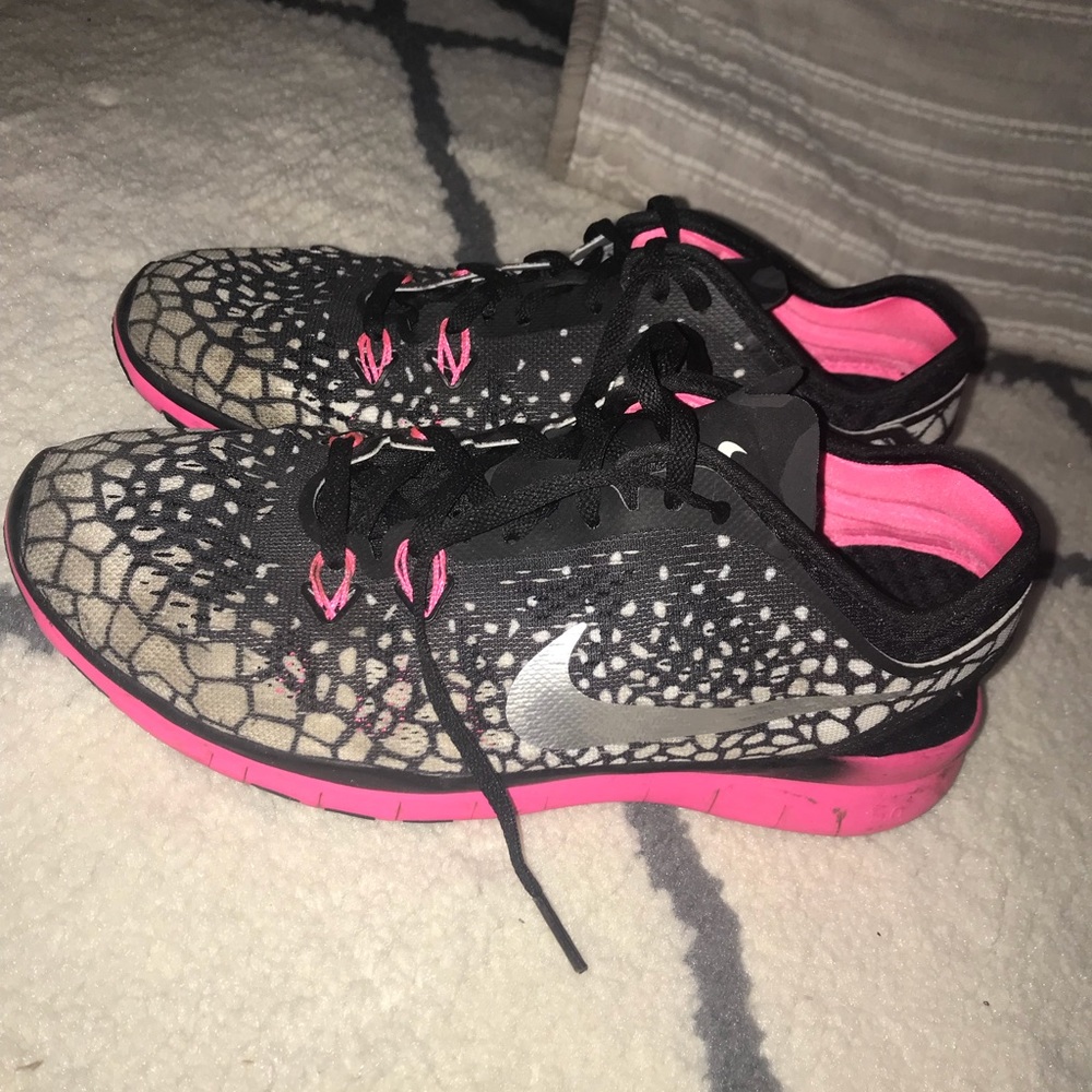 Nike free runs